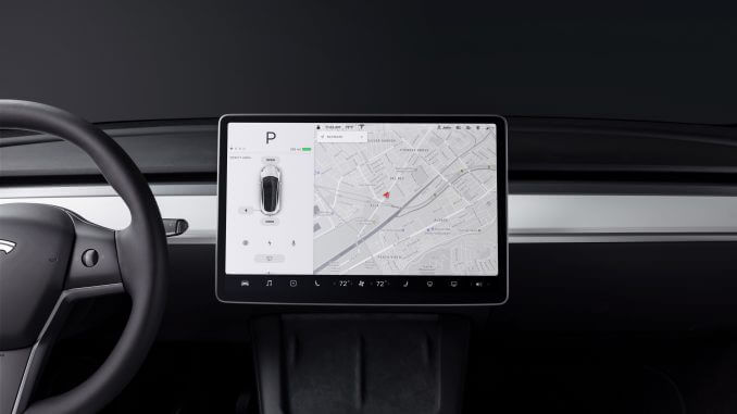 Tesla guida autonoma